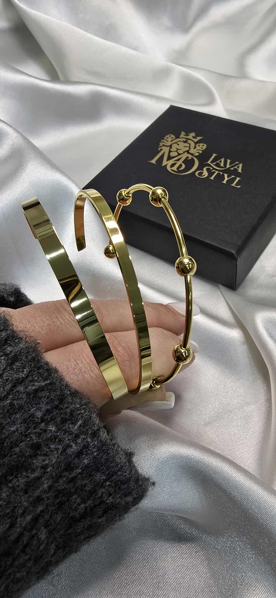 Náramky z nehrdzavejúcej ocele