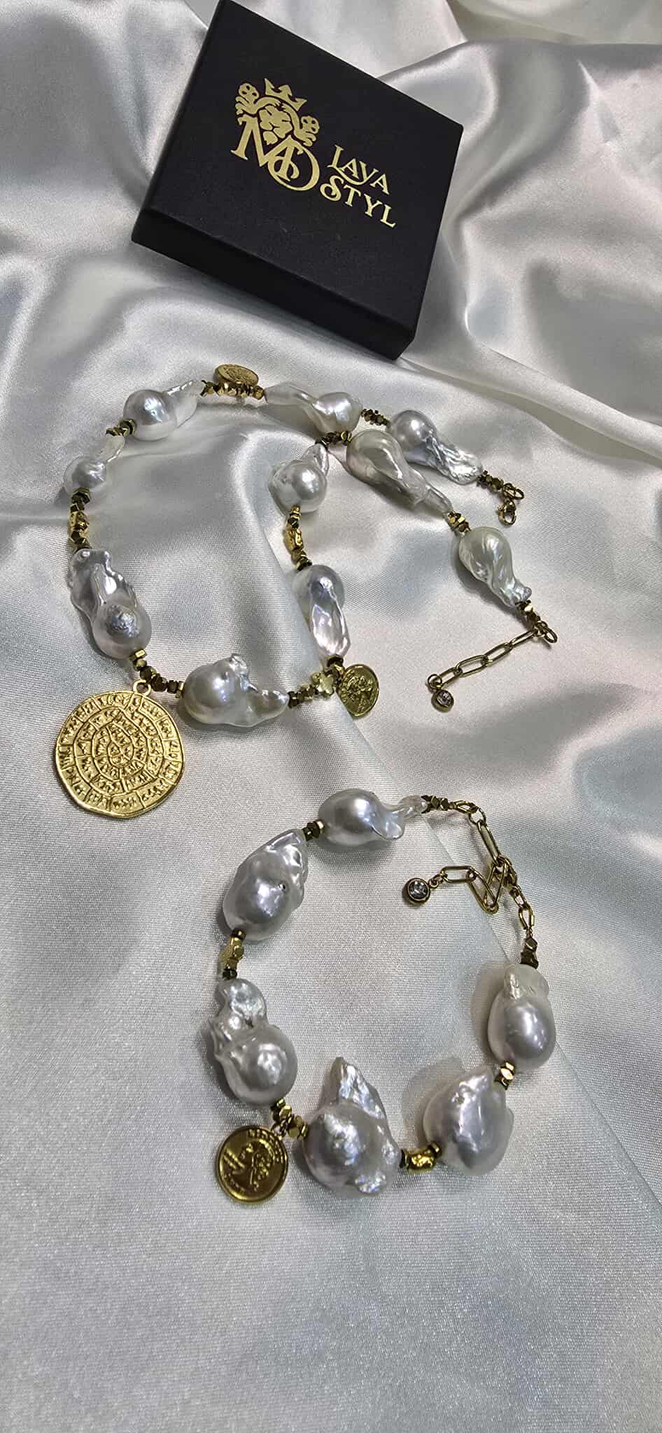 Náramok s Bielych Barokových Perál