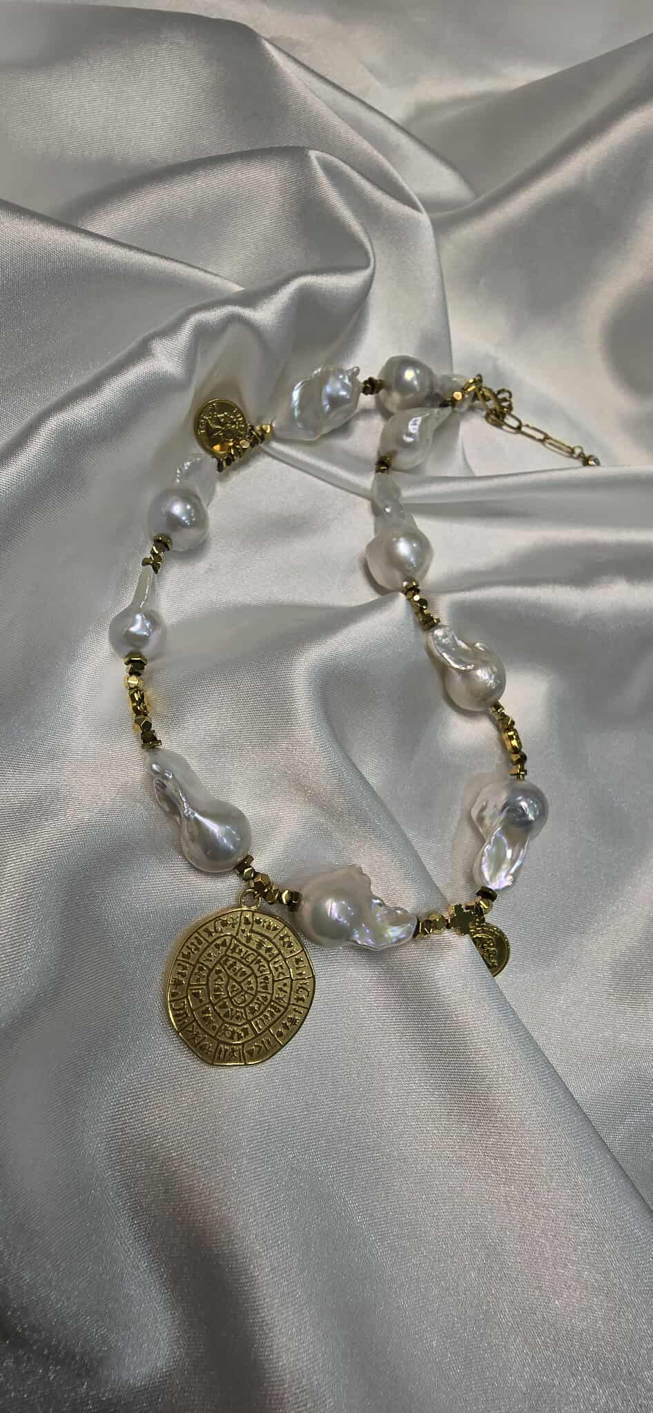 Náhrdelník s Barokových Bielych perál