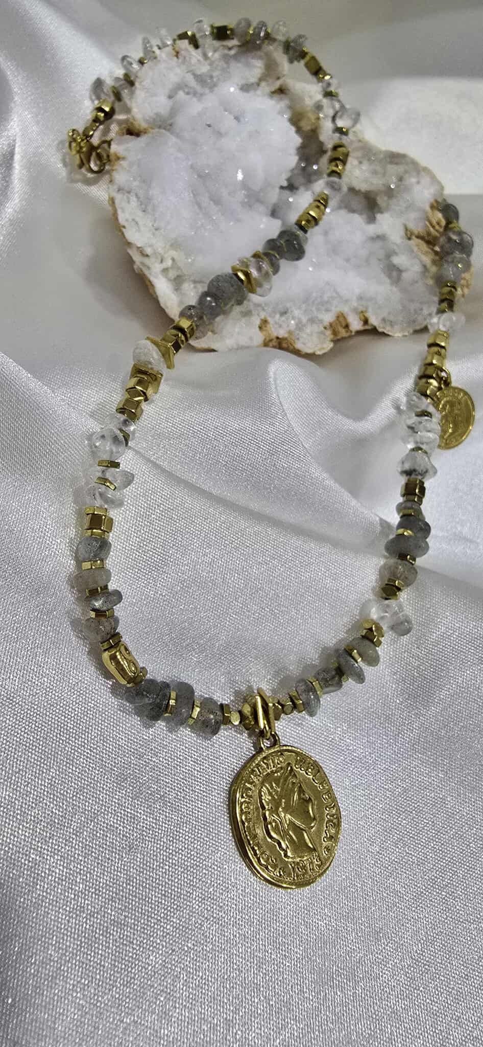 Náhrdelník Labradorite and Hematite Coin