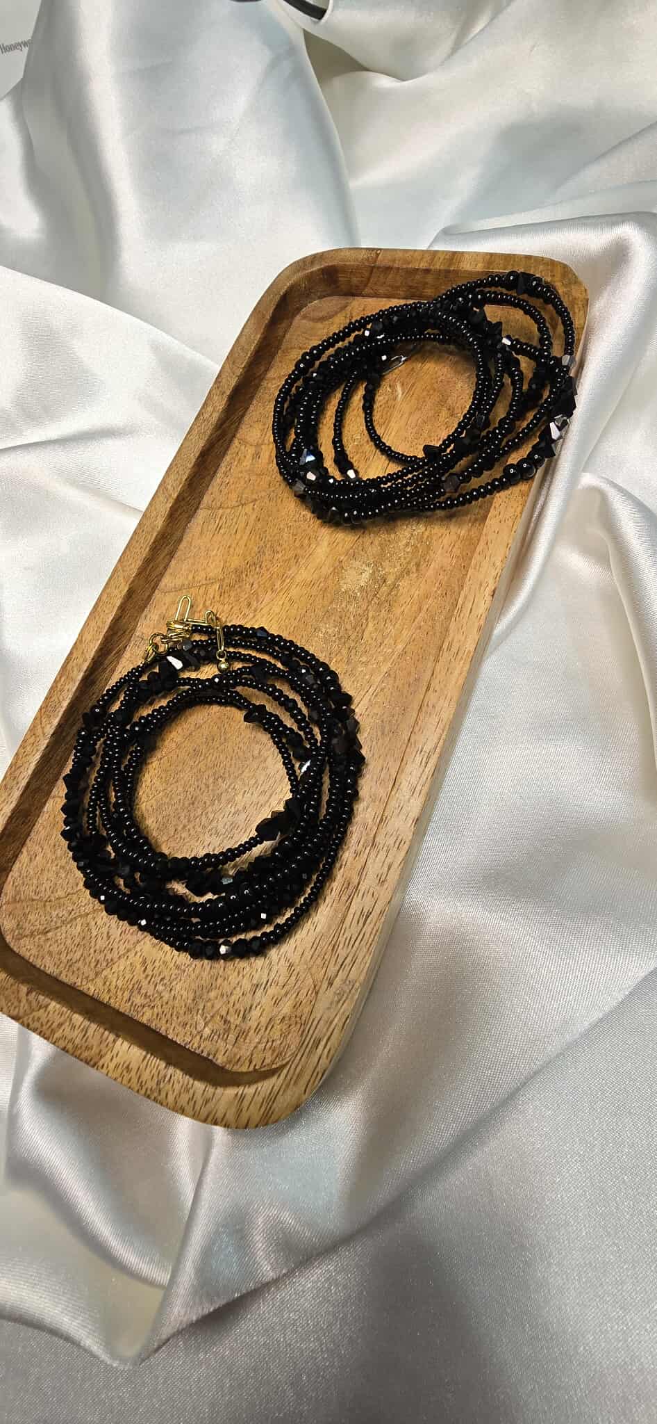 Náramok Infinity Noir