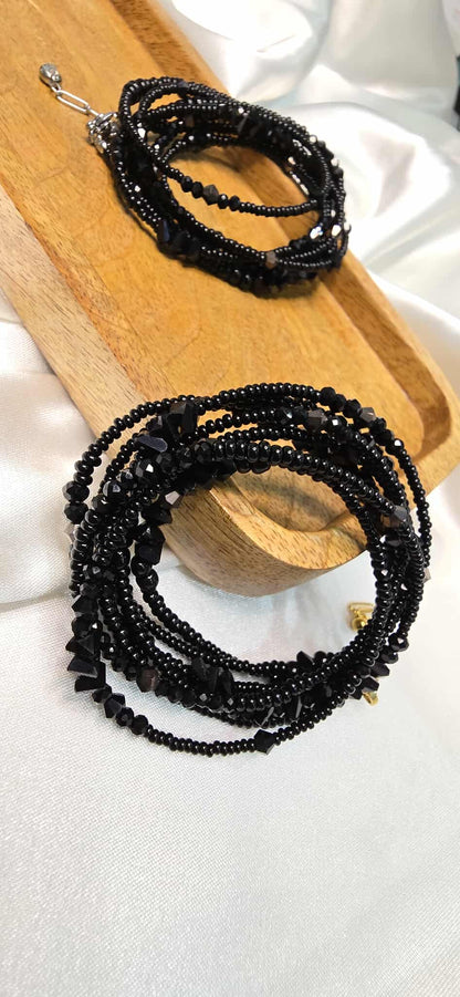 Náramok Infinity Noir