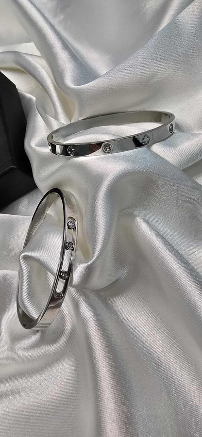 Náramok z nehrdzavejúcej ocele