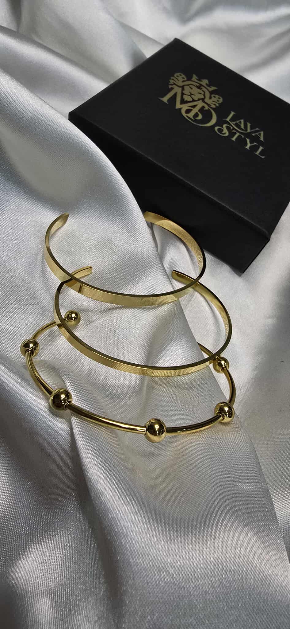 Náramky z nehrdzavejúcej ocele