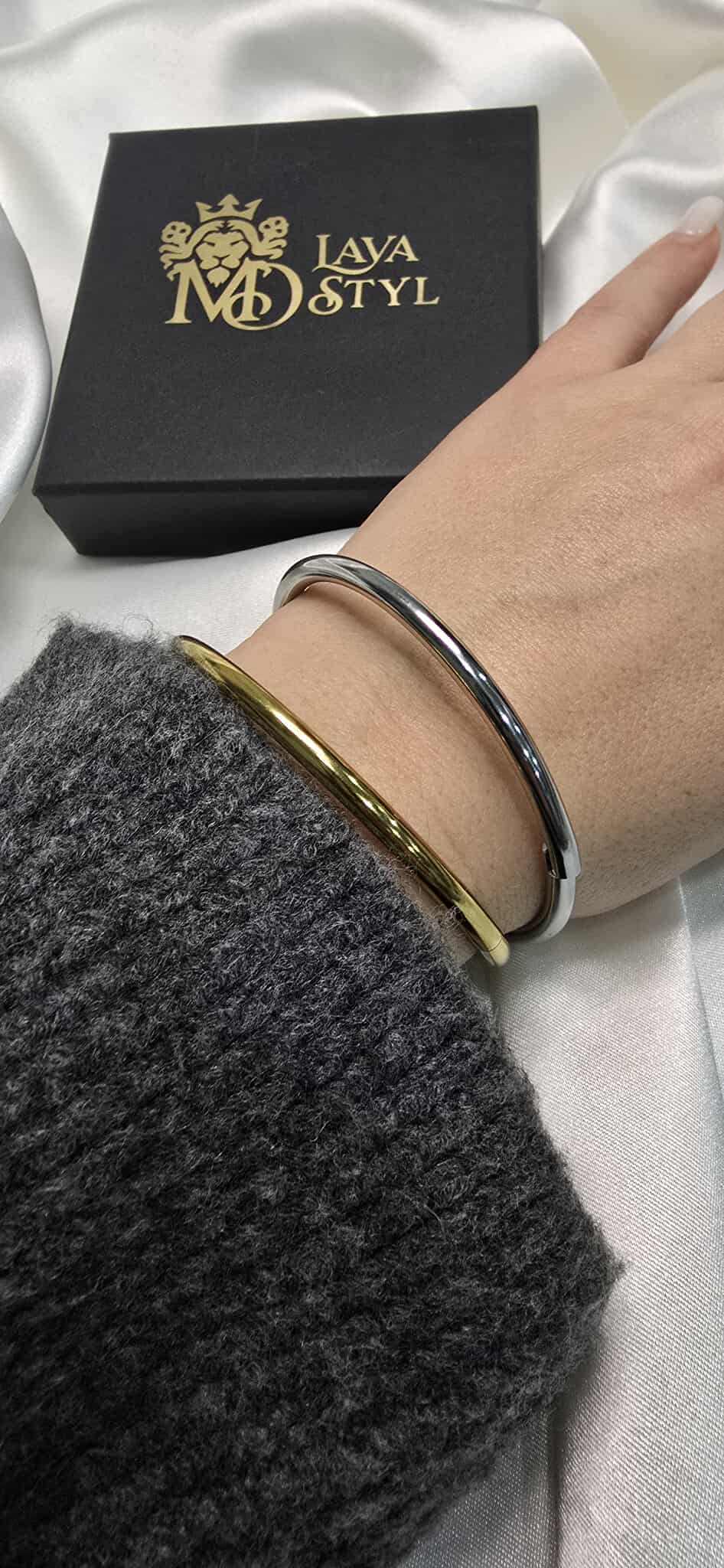 Náramok z nehrdzavejúcej ocele