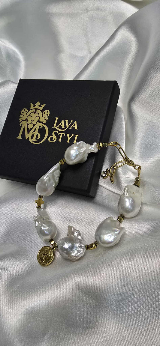 Náramok s Bielych Barokových Perál